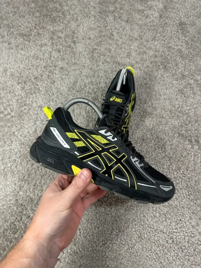 Used Asics Gel Venture 6 Running Shoes