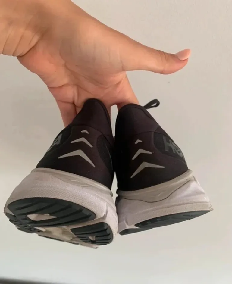 Used Hoka Arahi 6 bike — image 2 of 3