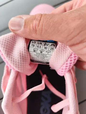 Used Rose Hoka Running Shoes bike — image 7 of 7