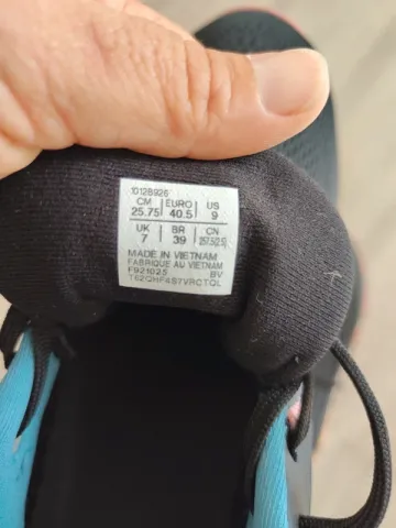 Used Asics Running Shoes bike — image 4 of 5