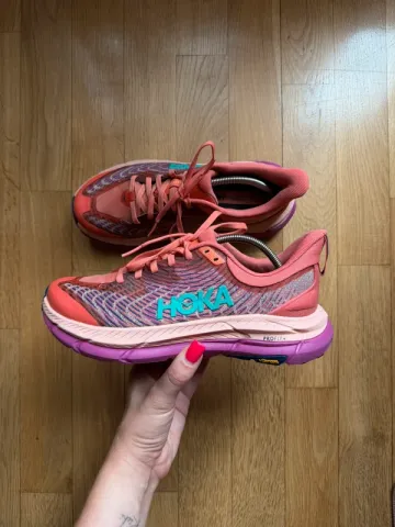 Used Hoka Mafate Speed 4 bike — image 2 of 8