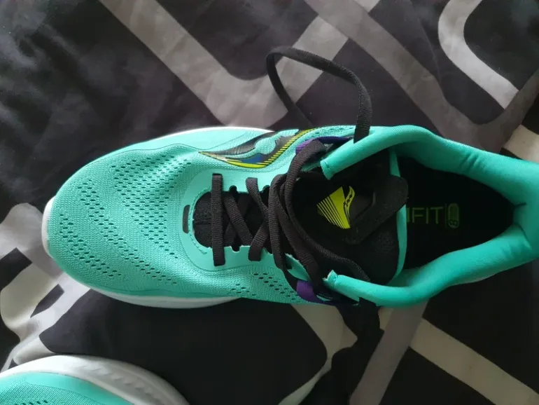 Used Saucony Laufschuhe Damen bike — image 3 of 6