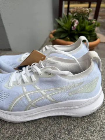 Used Asics Gel Kayano 31 bike — image 2 of 7