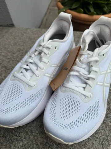 Used Asics Gel Kayano 31 bike — image 3 of 7