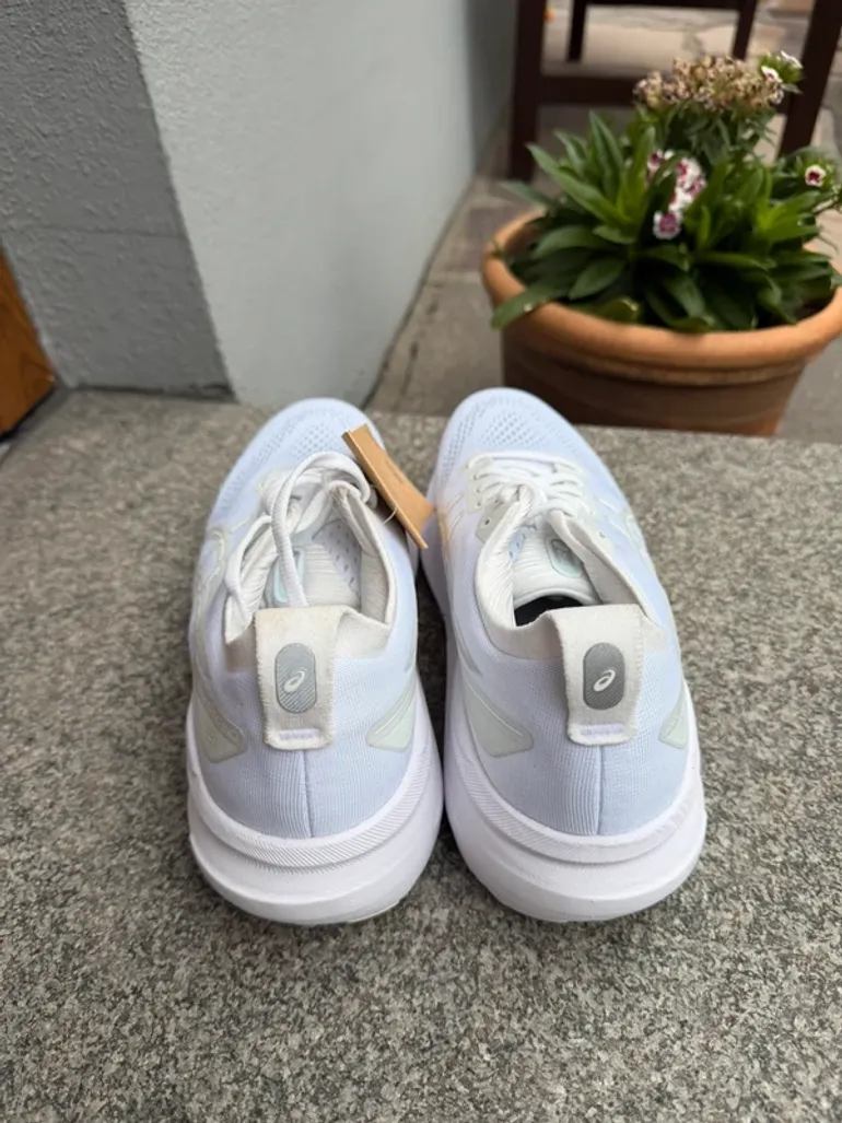Used Asics Gel Kayano 31 bike — image 5 of 7