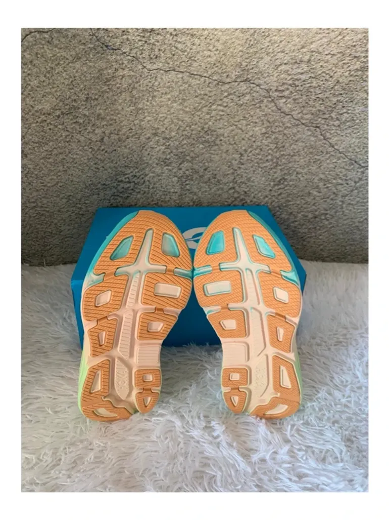 Used Hoka Bondi 9 bike — image 2 of 6