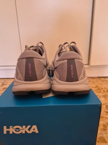 Used Hoka Rincon 4 bike — image 3 of 5