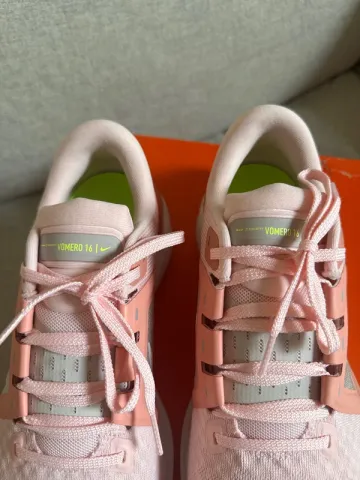 Used Nike Air Zoom Vomero 16 bike — image 9 of 13