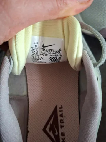 Used Nike Juniper Trail 2 GTX bike — image 4 of 5