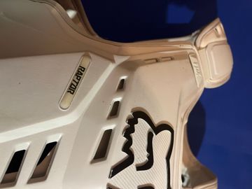 Fox Racing Raptor Chest Protector bike usato — immagine 2 di 5