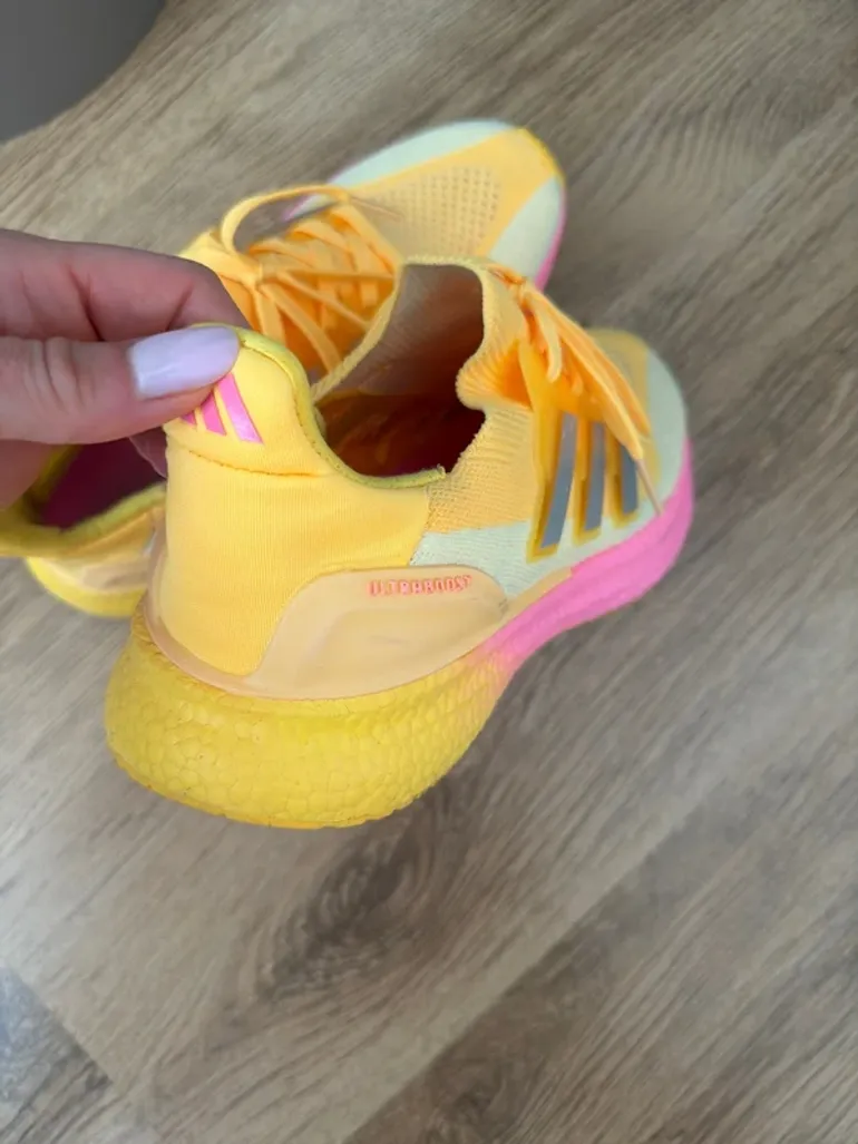 Used Adidas Ultraboost bike — image 5 of 5