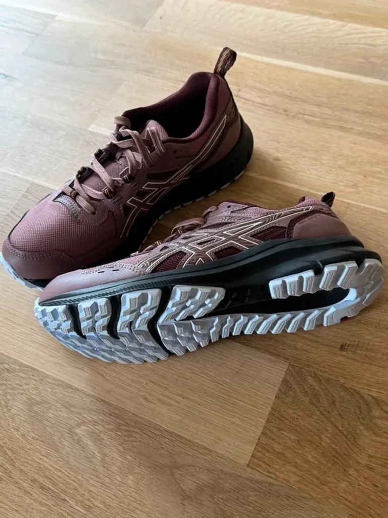 Used Asics Trail Scout 3 bike — image 2 of 6