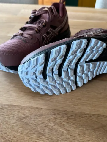 Used Asics Trail Scout 3 bike — image 3 of 6