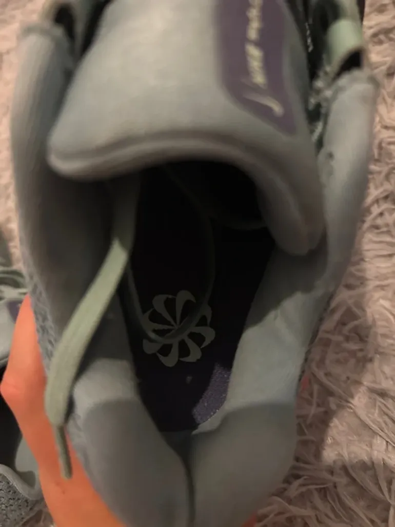 Brugt Nike Running Shoes bike — billede 2 af 4