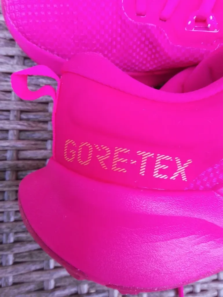 Used Nike Juniper Trail GORE-TEX bike — image 9 of 11
