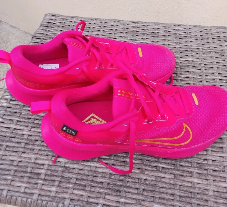 Used Nike Juniper Trail GORE-TEX bike — image 3 of 11