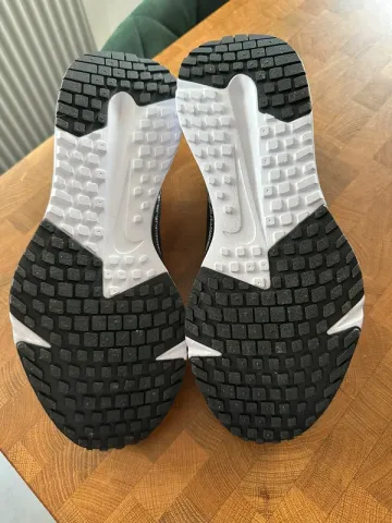 Brugt Nike Run Defy bike — billede 5 af 6