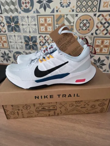 Nike Trail Juniper bike usato — immagine 2 di 6