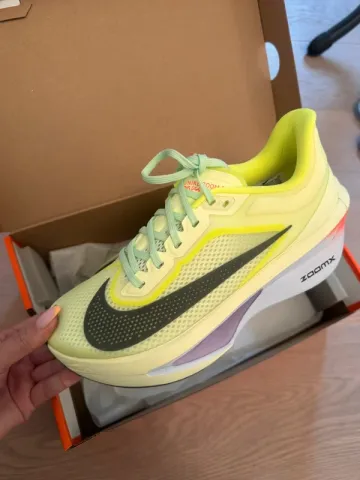 Brugt Nike Zoom Fly 6 bike — billede 1 af 2