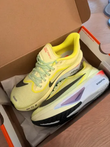 Brugt Nike Zoom Fly 6 bike — billede 2 af 2