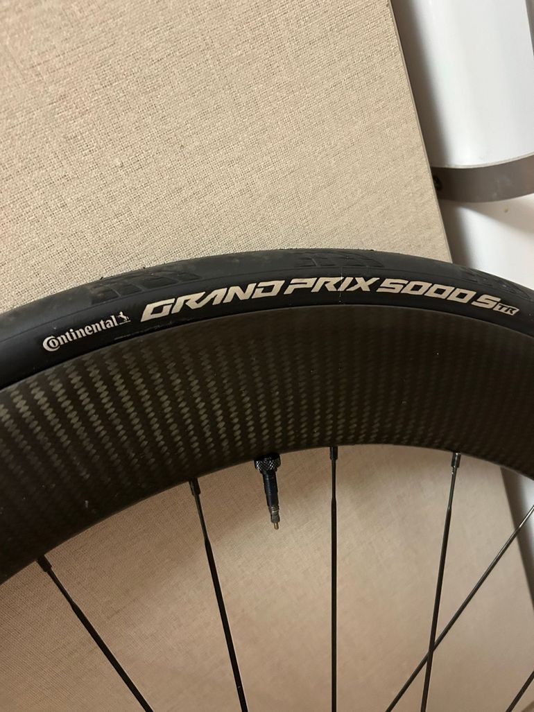 Brugt Mavic Cosmic SL 65 Disc 3K 2024 bike — billede 7 af 9