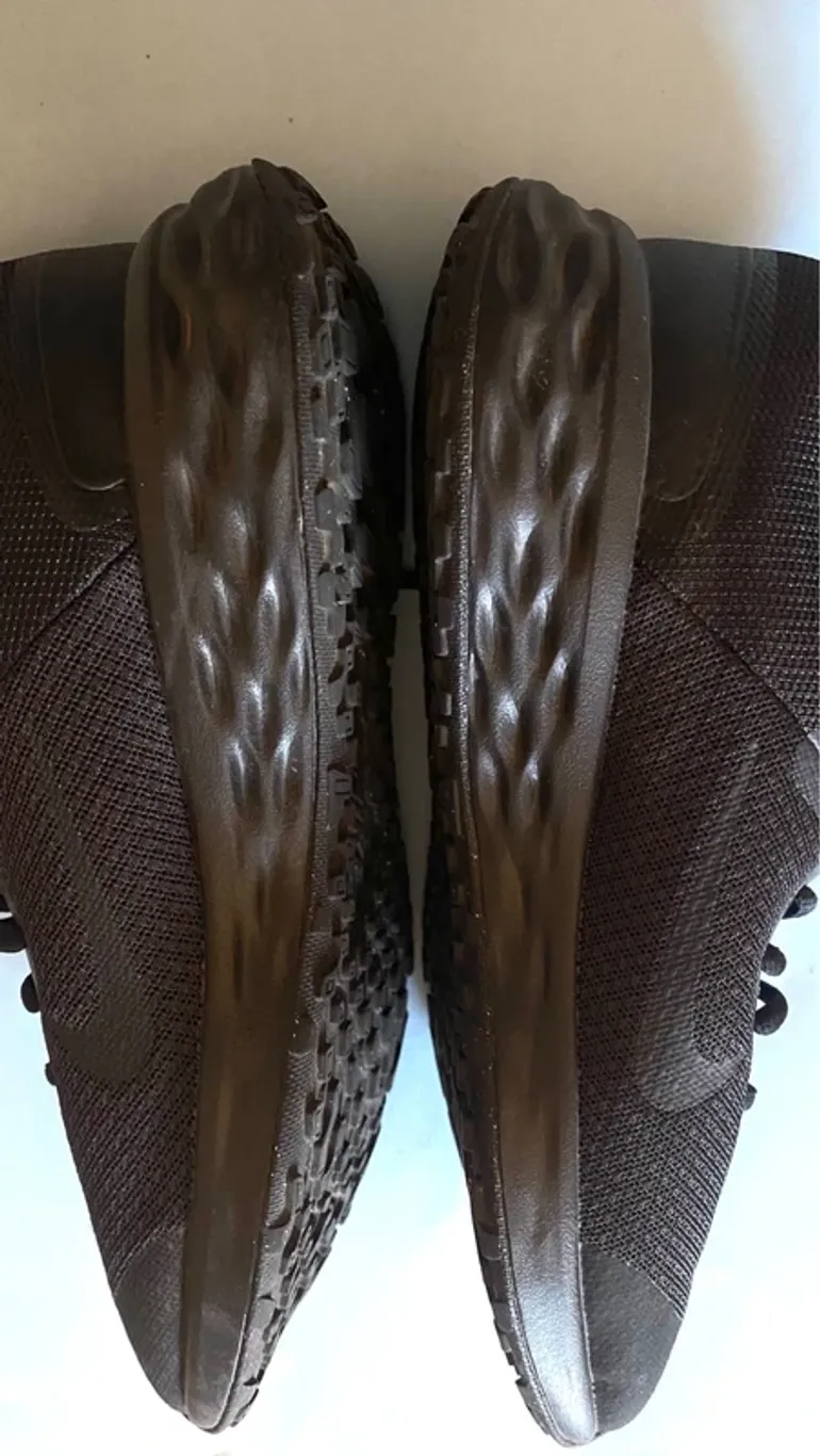 Used Nike Running Shoes bike — image 5 of 6