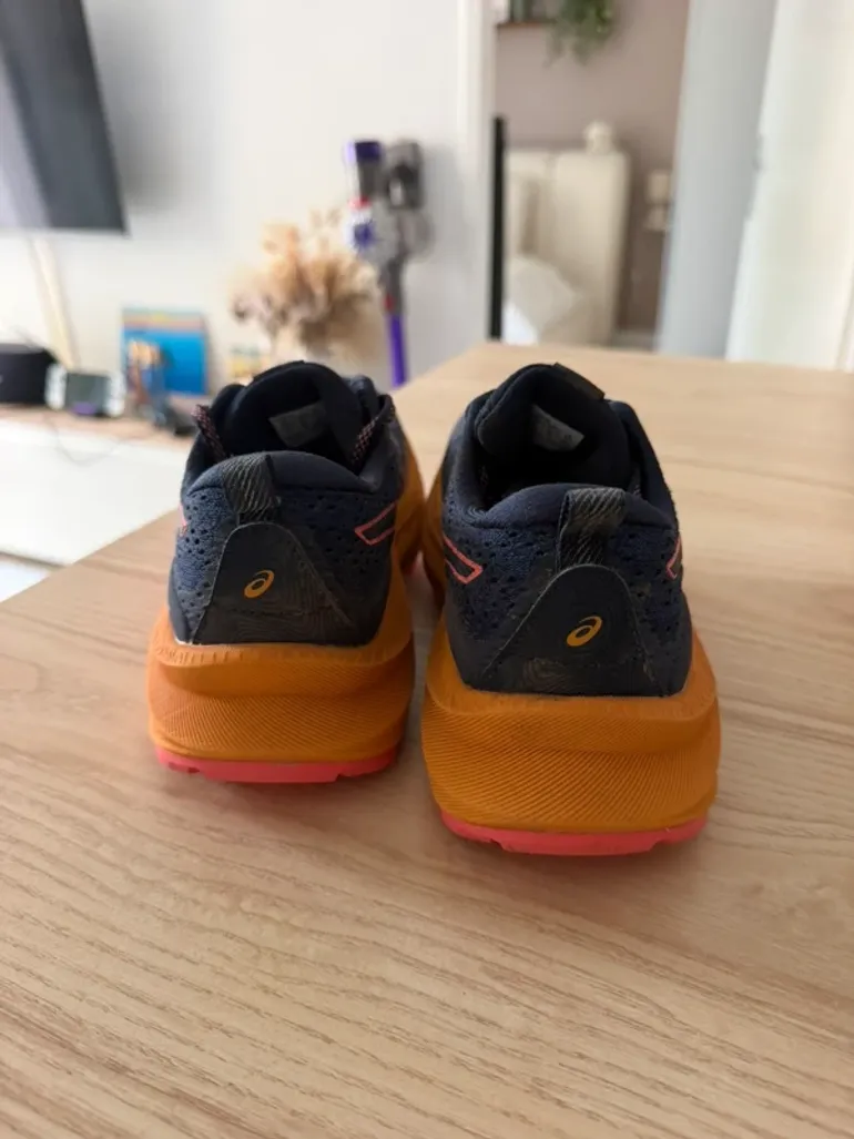 Used Asics Trail FF Blast+ bike — image 6 of 6