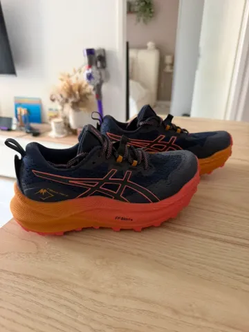 Used Asics Trail FF Blast+ bike — image 2 of 6