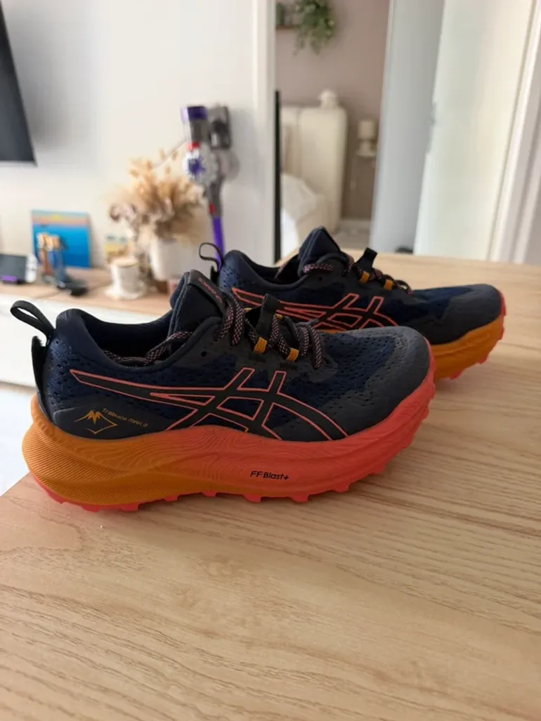 Used Asics Trail FF Blast+ bike — image 2 of 6