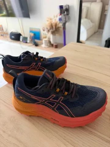 Used Asics Trail FF Blast+ bike — image 4 of 6