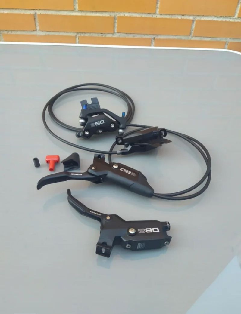 Sram DB8 Brakes usato