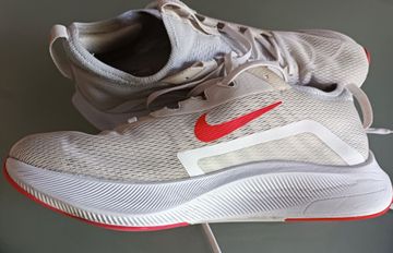 Used Nike Zoom Fly 4 bike — image 3 of 12