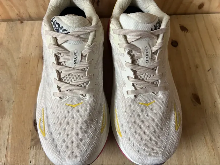 Tweedehands Hoka Clifton 9 bike — afbeelding 4 van 9