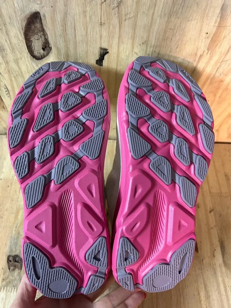 Tweedehands Hoka Clifton 9 bike — afbeelding 9 van 9
