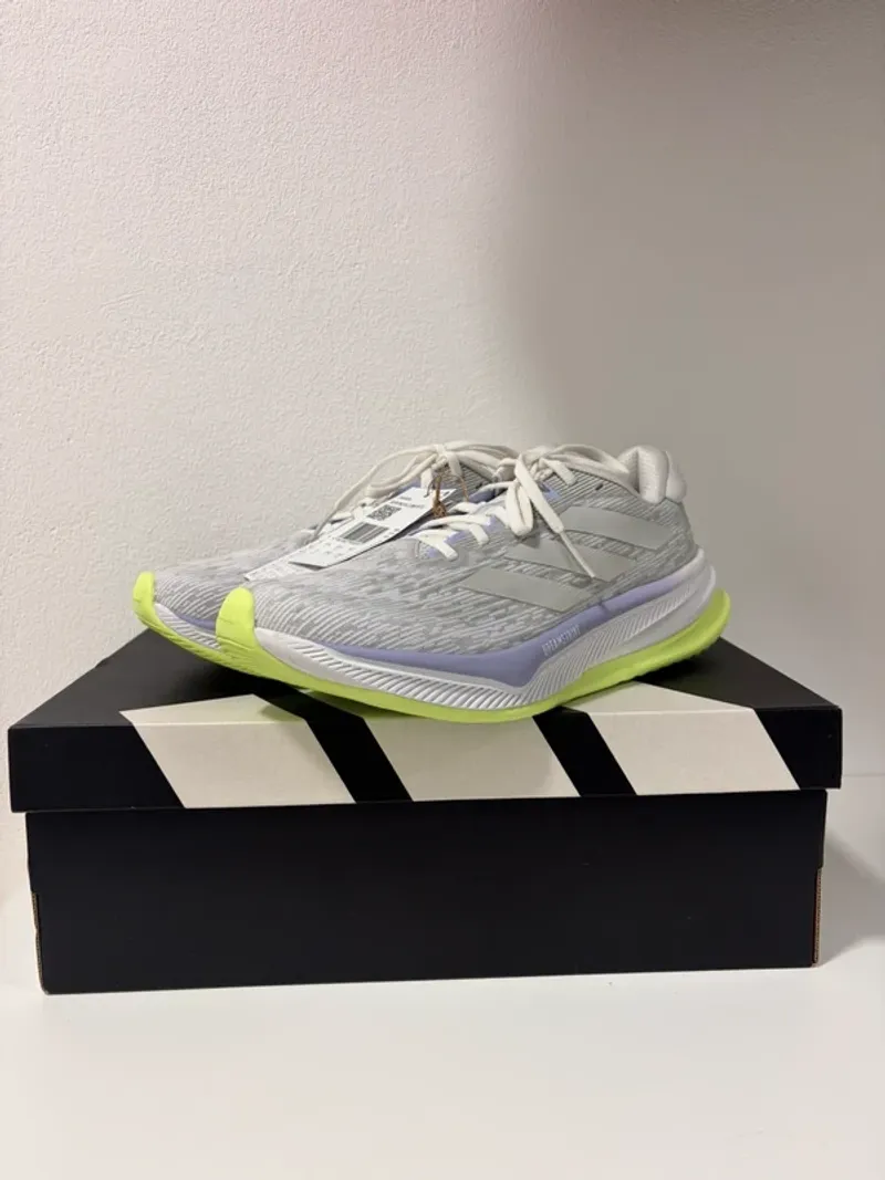 Used Supernova Comfortglide Running Shoes