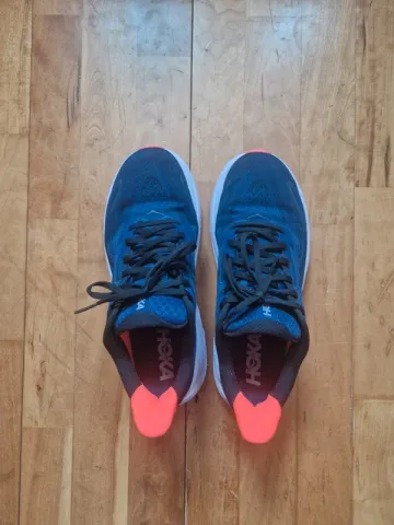 Tweedehands Hoka Clifton 10 bike — afbeelding 2 van 3