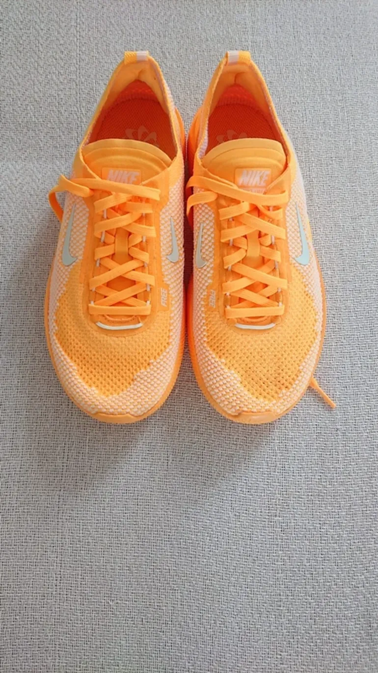 Tweedehands Nike Sneakers bike — afbeelding 6 van 7
