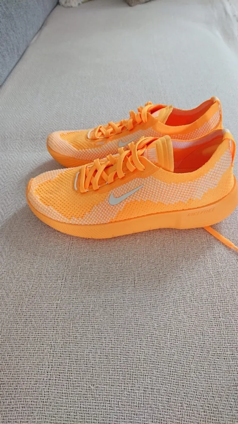 Used Nike Sneakers Running Shoes