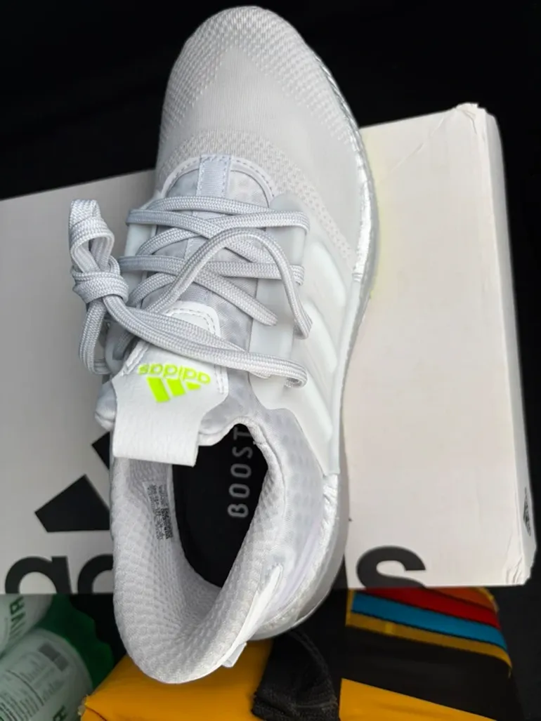 Scarpa Adidas Running Shoes bike d'occasion — image 3 sur 6