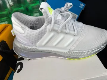 Scarpa Adidas Running Shoes bike d'occasion — image 1 sur 6