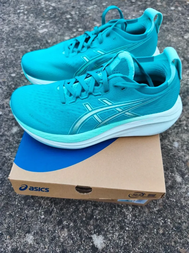 Tweedehands Asics Gel Nimbus 27 Running Shoes