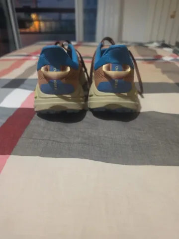 Tweedehands Hoka Challenger 8 bike — afbeelding 3 van 6