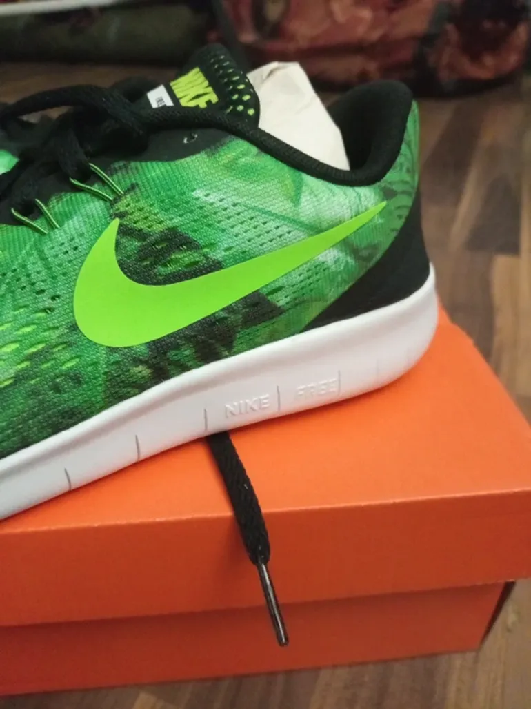 Tweedehands Nike Free RN bike — afbeelding 10 van 10