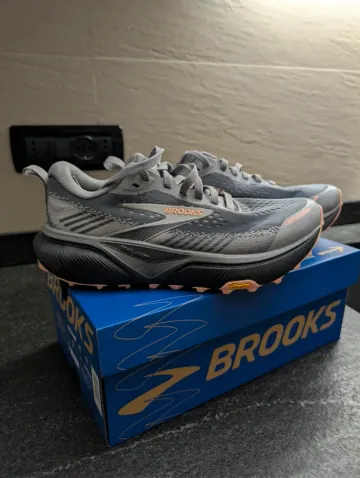 Tweedehands Brooks Cascadia 20 bike — afbeelding 1 van 7