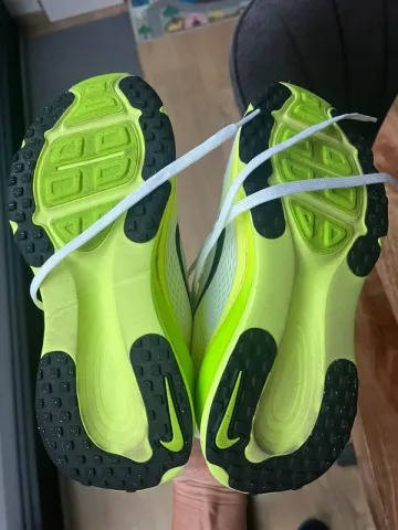 Použité Nike Vomero 18 bike — obrázek 4 z 6