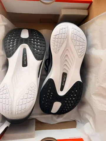 Używany Nike Zoomfly 6 bike — zdjęcie 3 z 5
