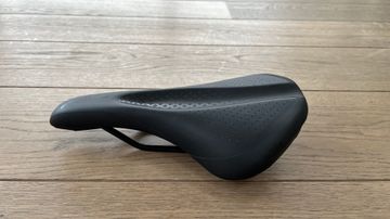 Brugt Specialized Myth Saddle 155 bike — billede 2 af 6