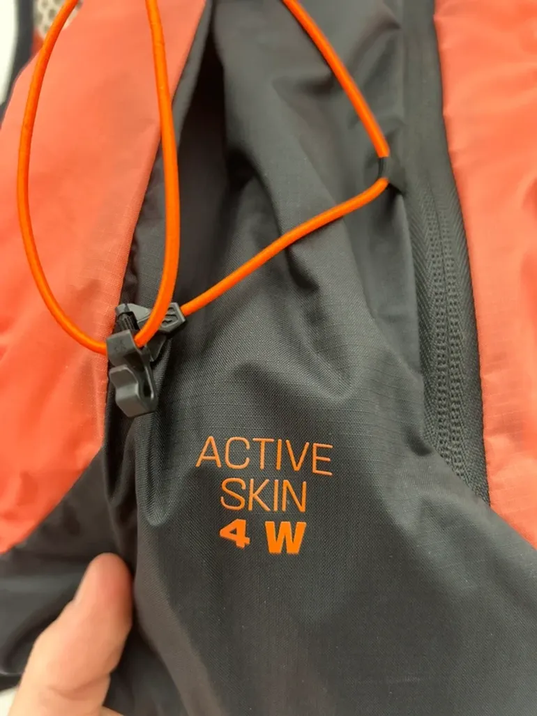 Used Salomon Active Skin 4L bike — image 3 of 3