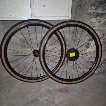 Used Giant PX2 Wheels 2025 bike — image 1 of 4