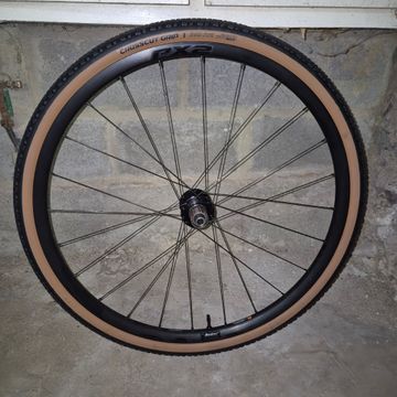 Used Giant PX2 Wheels 2025 bike — image 3 of 4